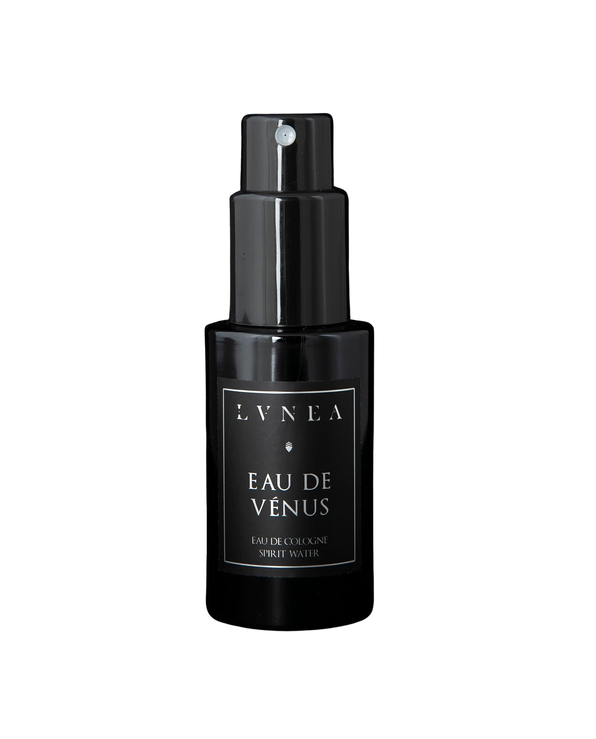 Eau De Venus bottle