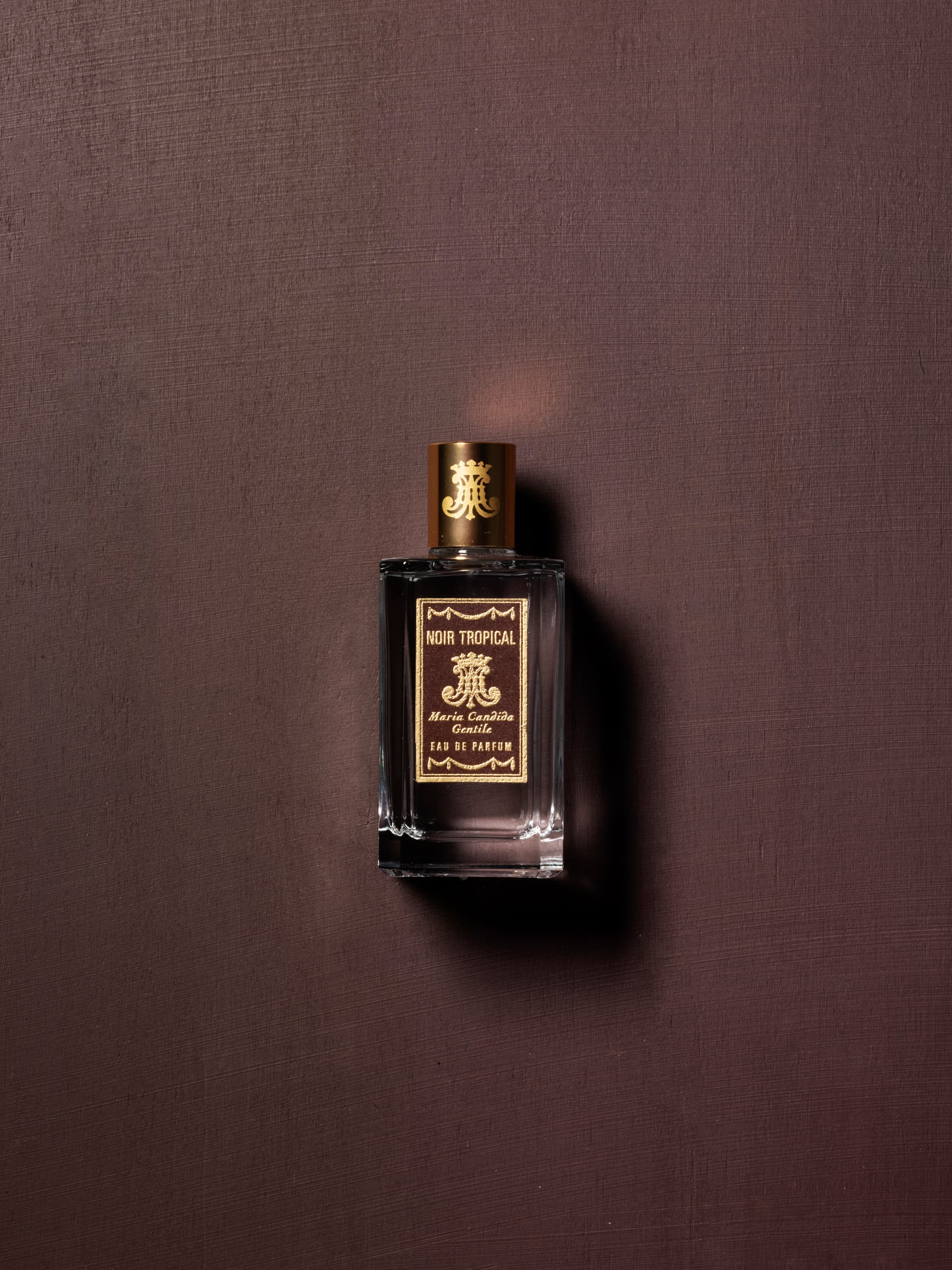 Noir Tropical bottle