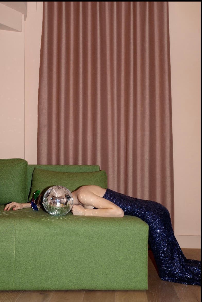 Midnight Confetti & Champagne Glow - Image 5