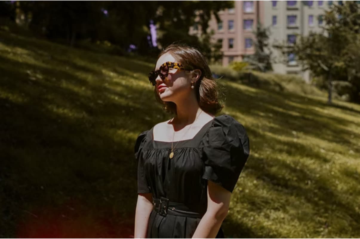 Urban Oasis Chic - Image 1